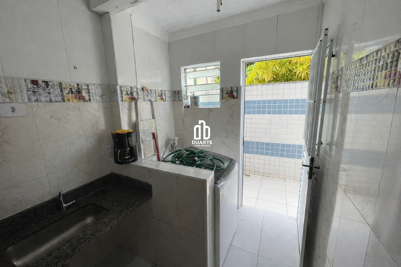 Apartamento - Prédio 3 Andares à venda no ENCRUZILHADA: 