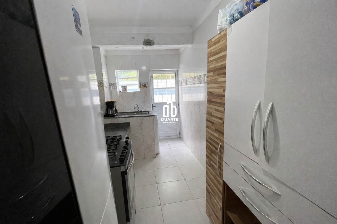 Apartamento - Prédio 3 Andares à venda no ENCRUZILHADA: 
