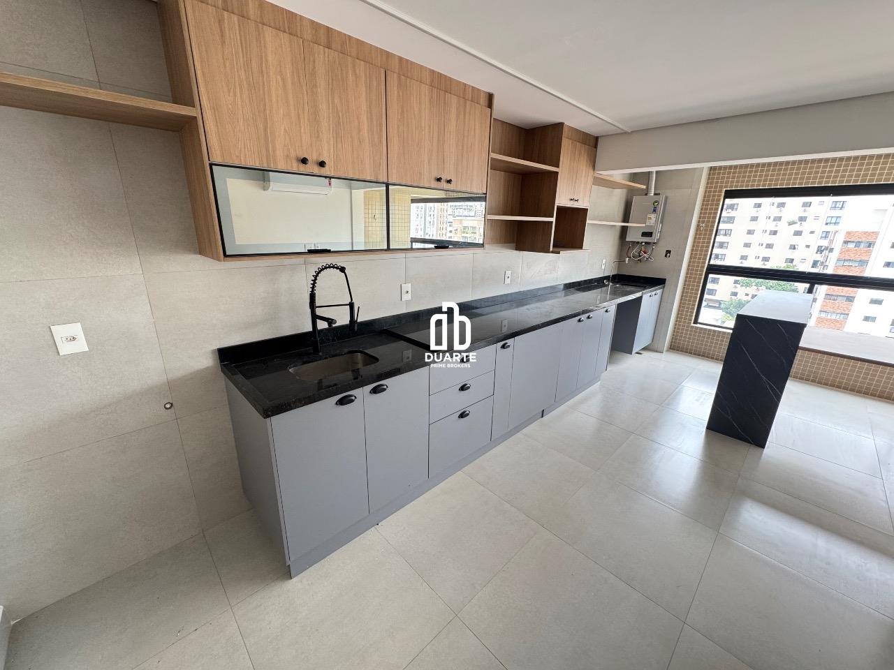 Apartamento à venda no PONTA DA PRAIA: 