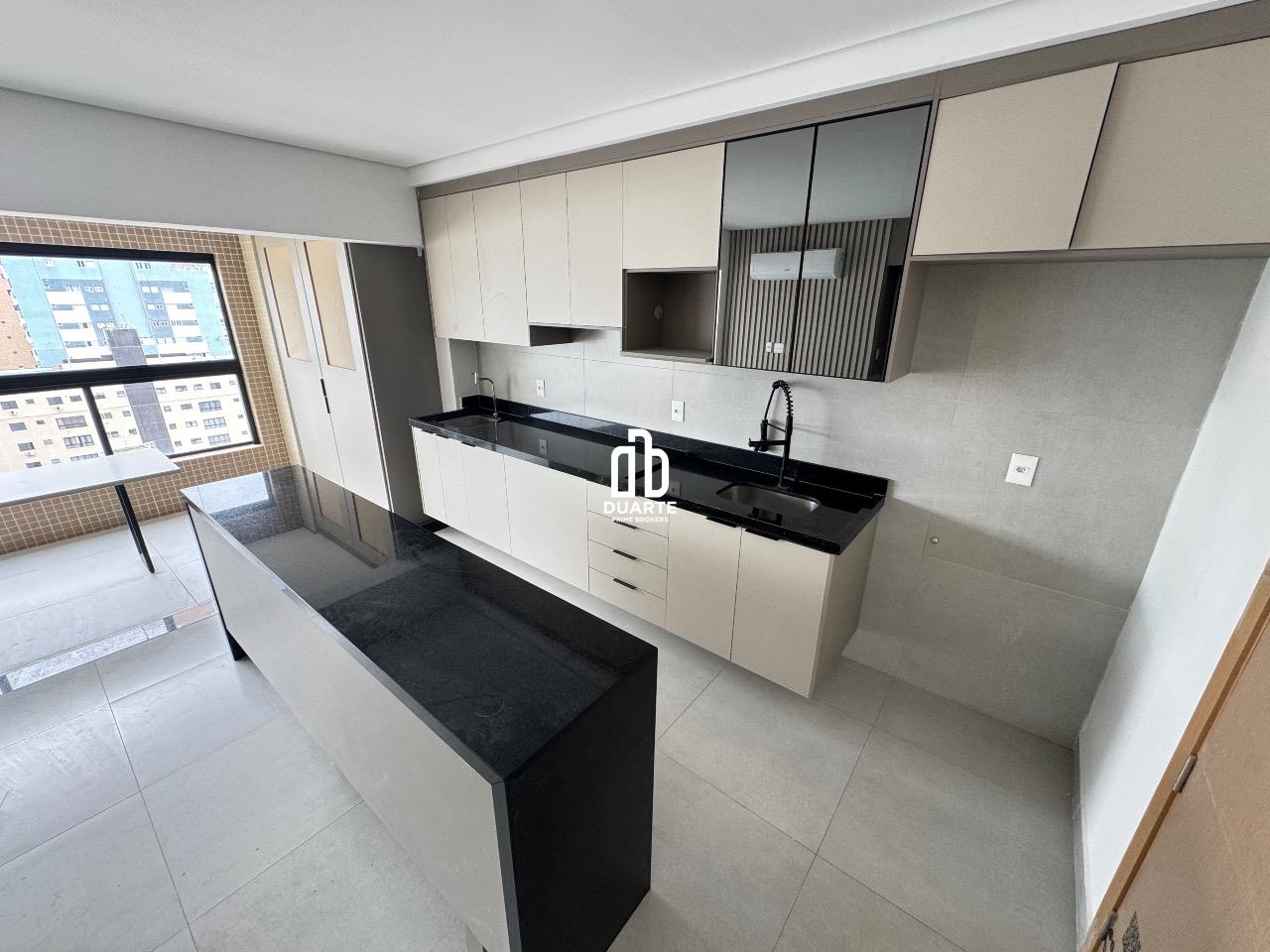 Apartamento à venda no PONTA DA PRAIA: 