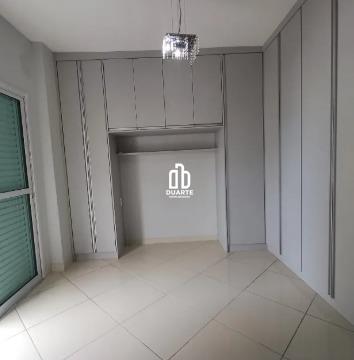 Apartamento à venda no OCIAN: 