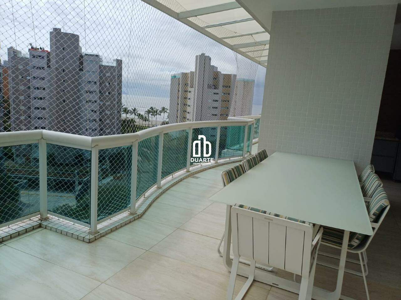 Cobertura à venda no RIVIERA: 