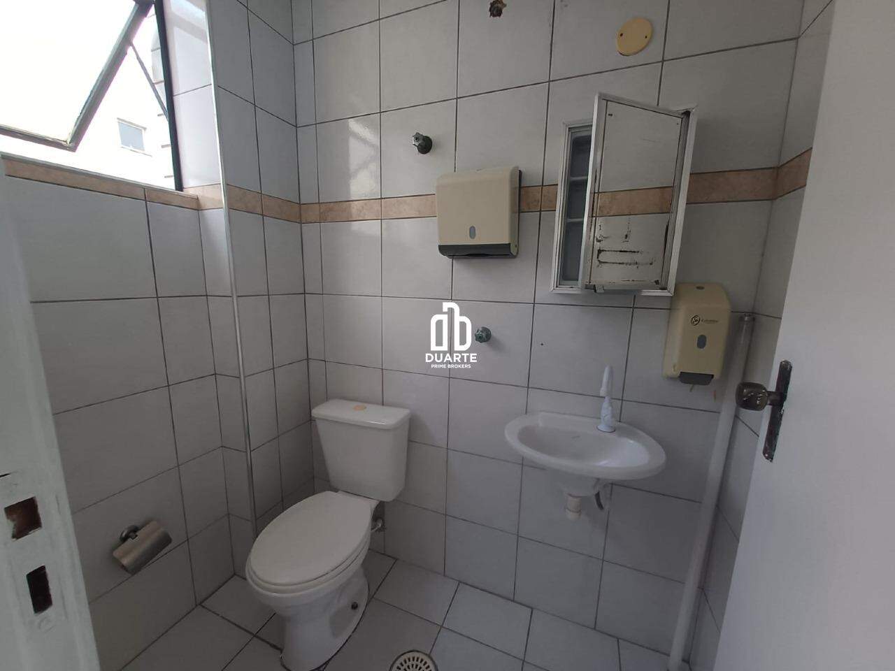 Predio comercial à venda no VILA MATHIAS: 