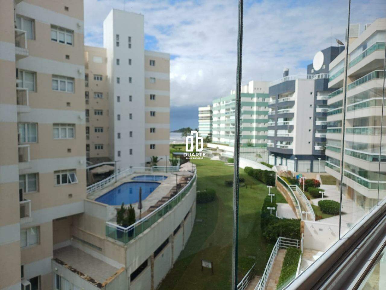 Apartamento à venda no RIVIERA: 