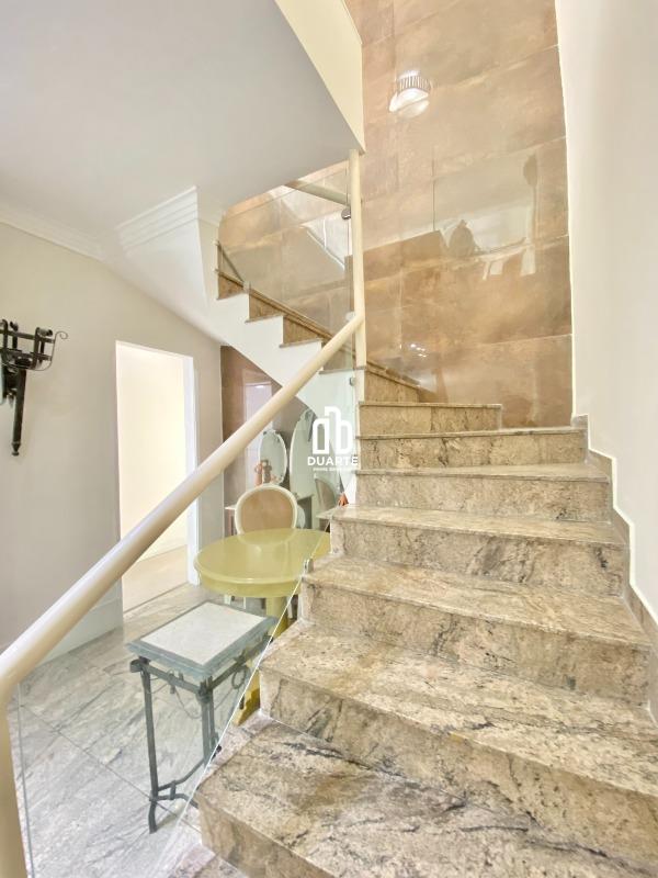 Cobertura à venda no GONZAGA: 