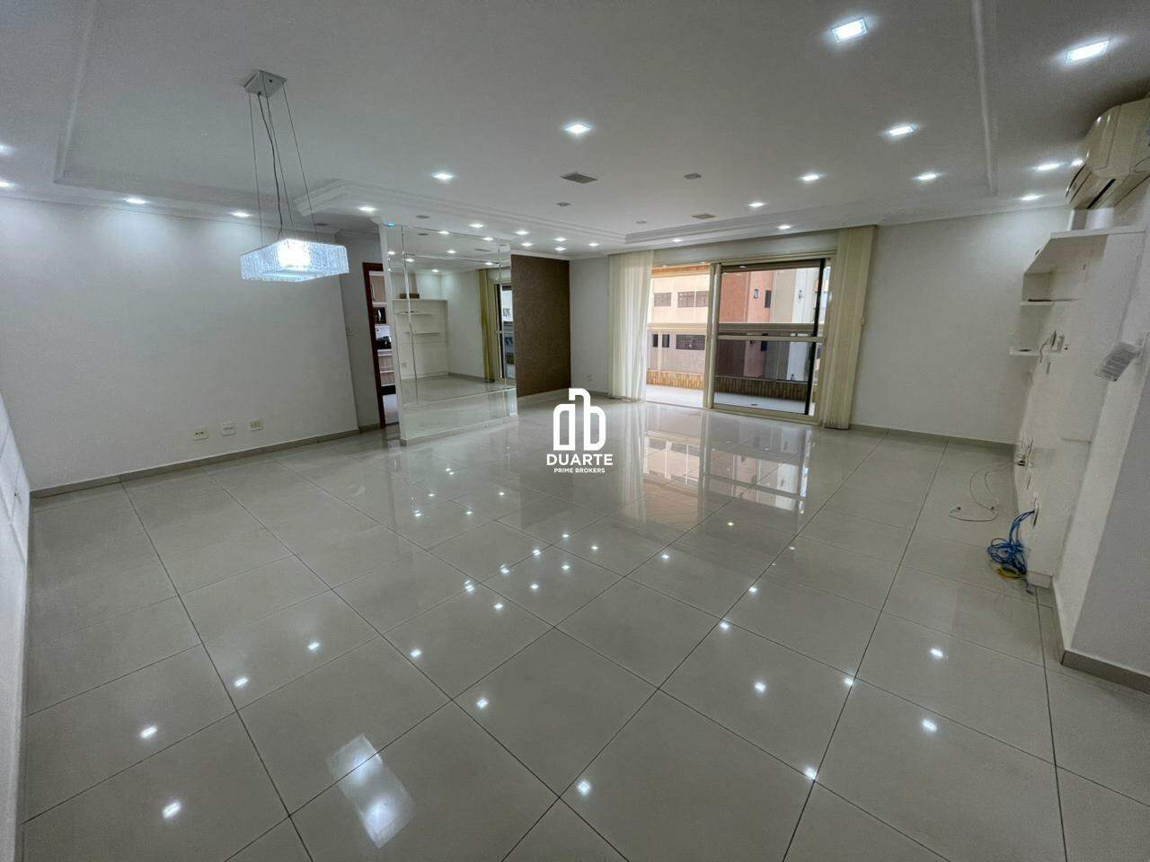 Apartamento à venda no EMBARE: 