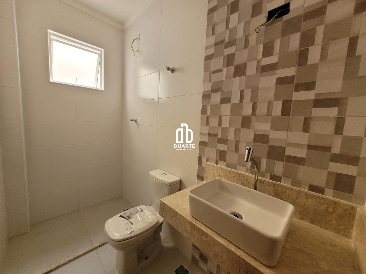 Casa Sobreposta Alta à venda no APARECIDA: 