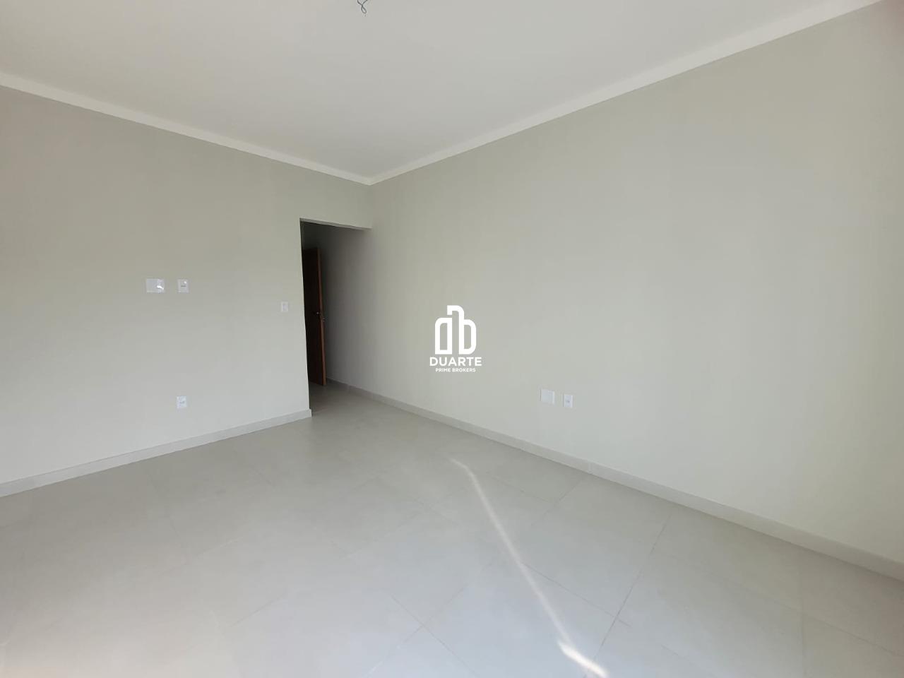 Casa Sobreposta Alta à venda no APARECIDA: 