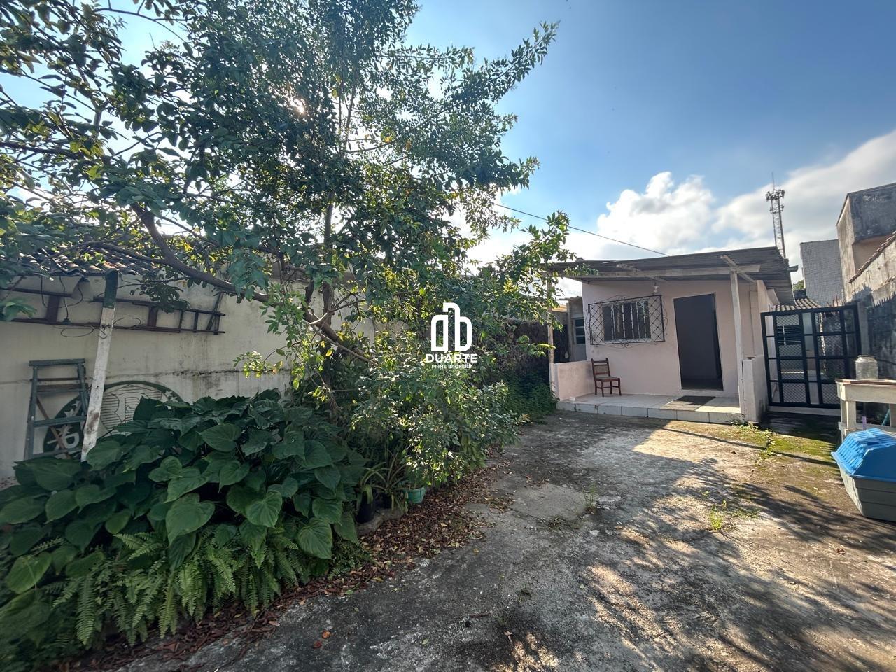 Casa à venda no PARQUE BITARU: 