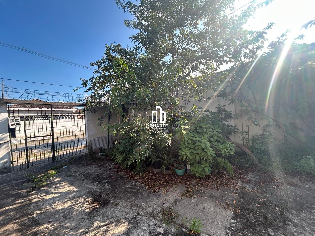 Casa à venda no PARQUE BITARU: 