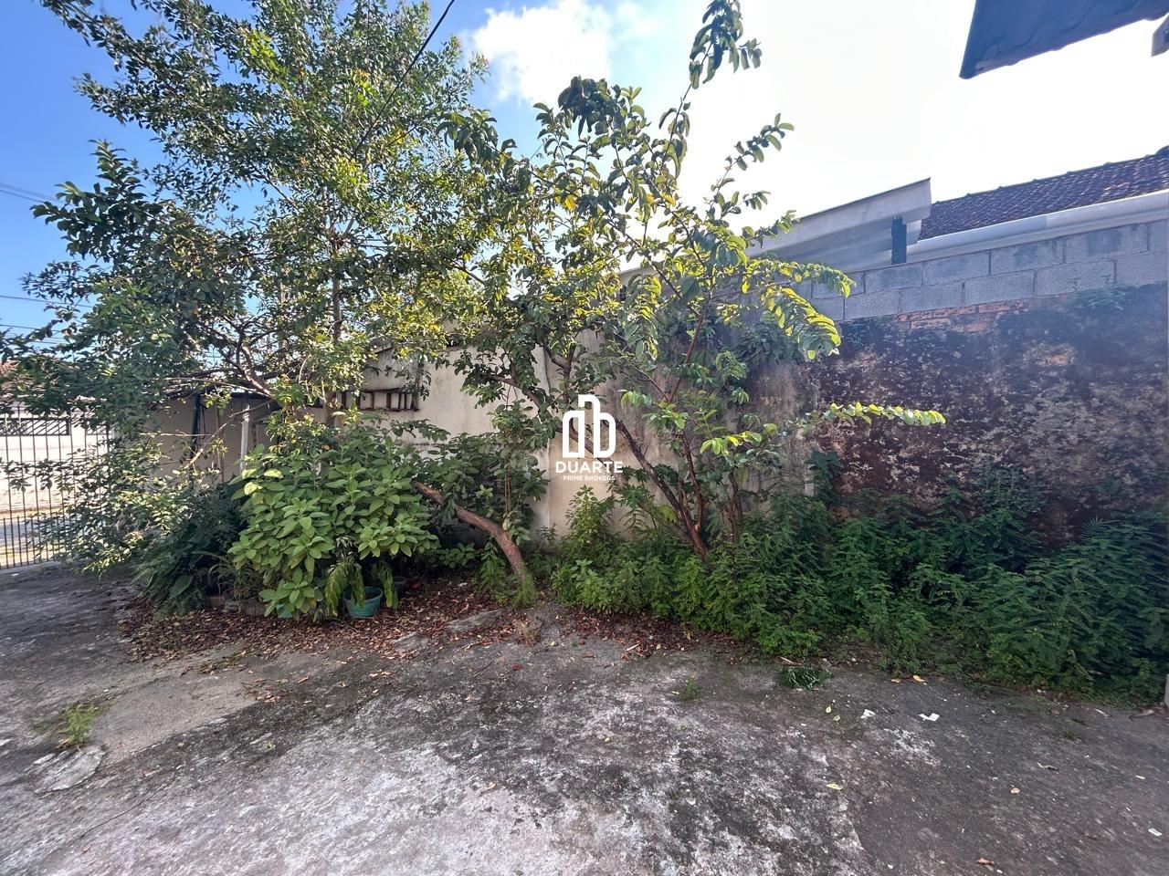 Casa à venda no PARQUE BITARU: 