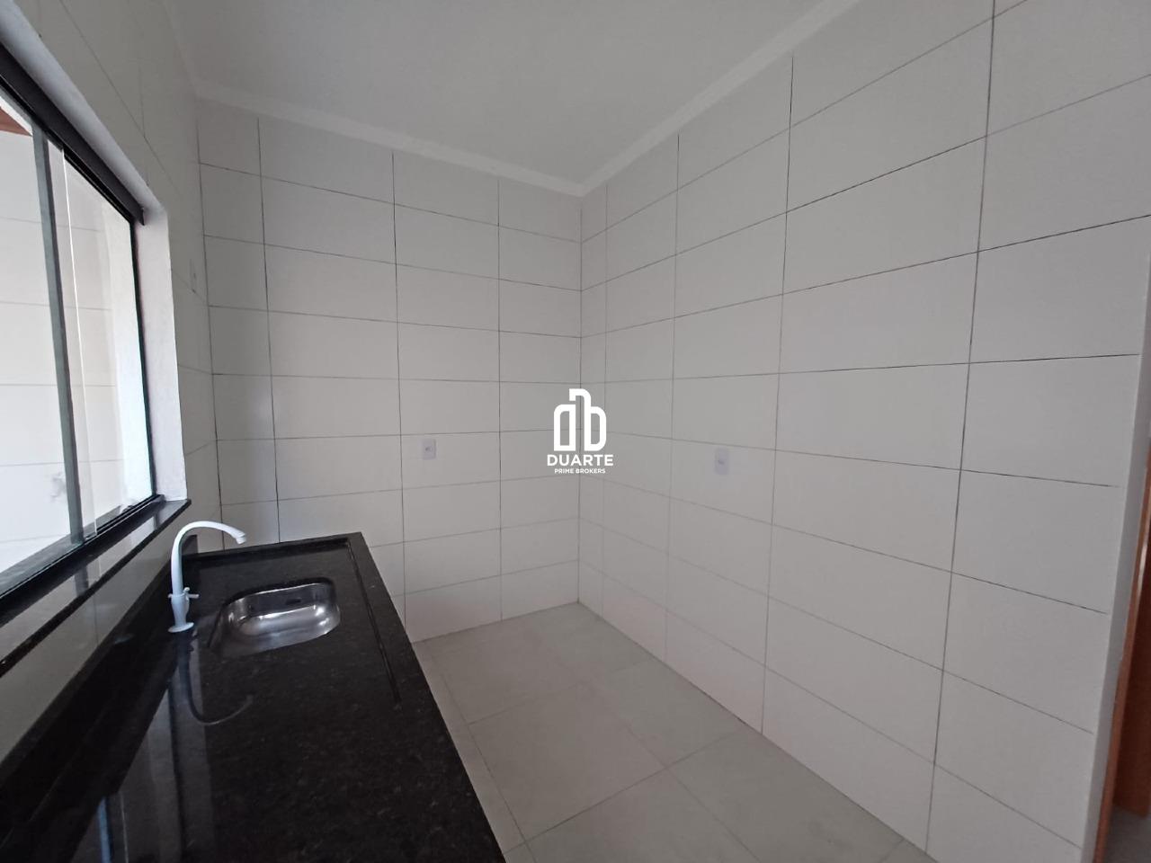 Casa Sobreposta Baixa à venda no AVIAÇÃO: 