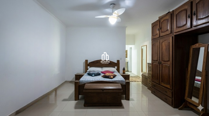 Casa à venda no GUILHERMINA: 