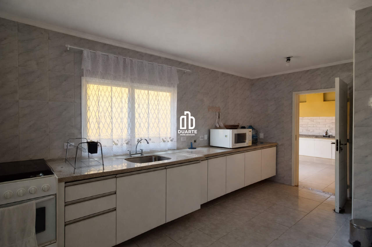 Sobrado à venda no GUILHERMINA: 