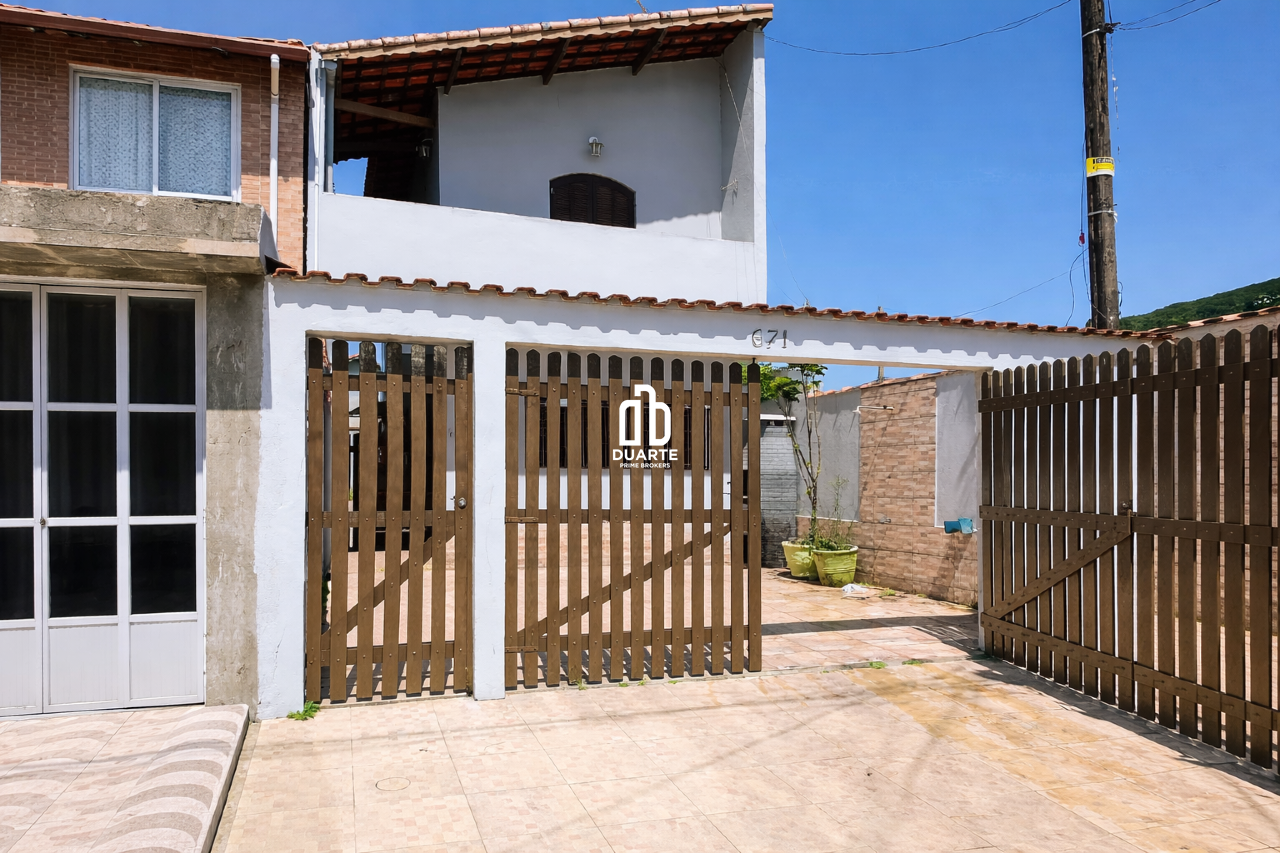 Sobrado à venda no Balneario Santa Eugenia: 