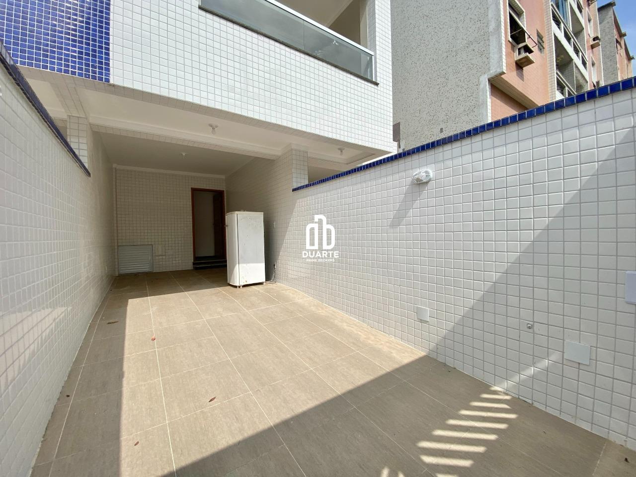 Casa Sobreposta Baixa à venda no APARECIDA: 