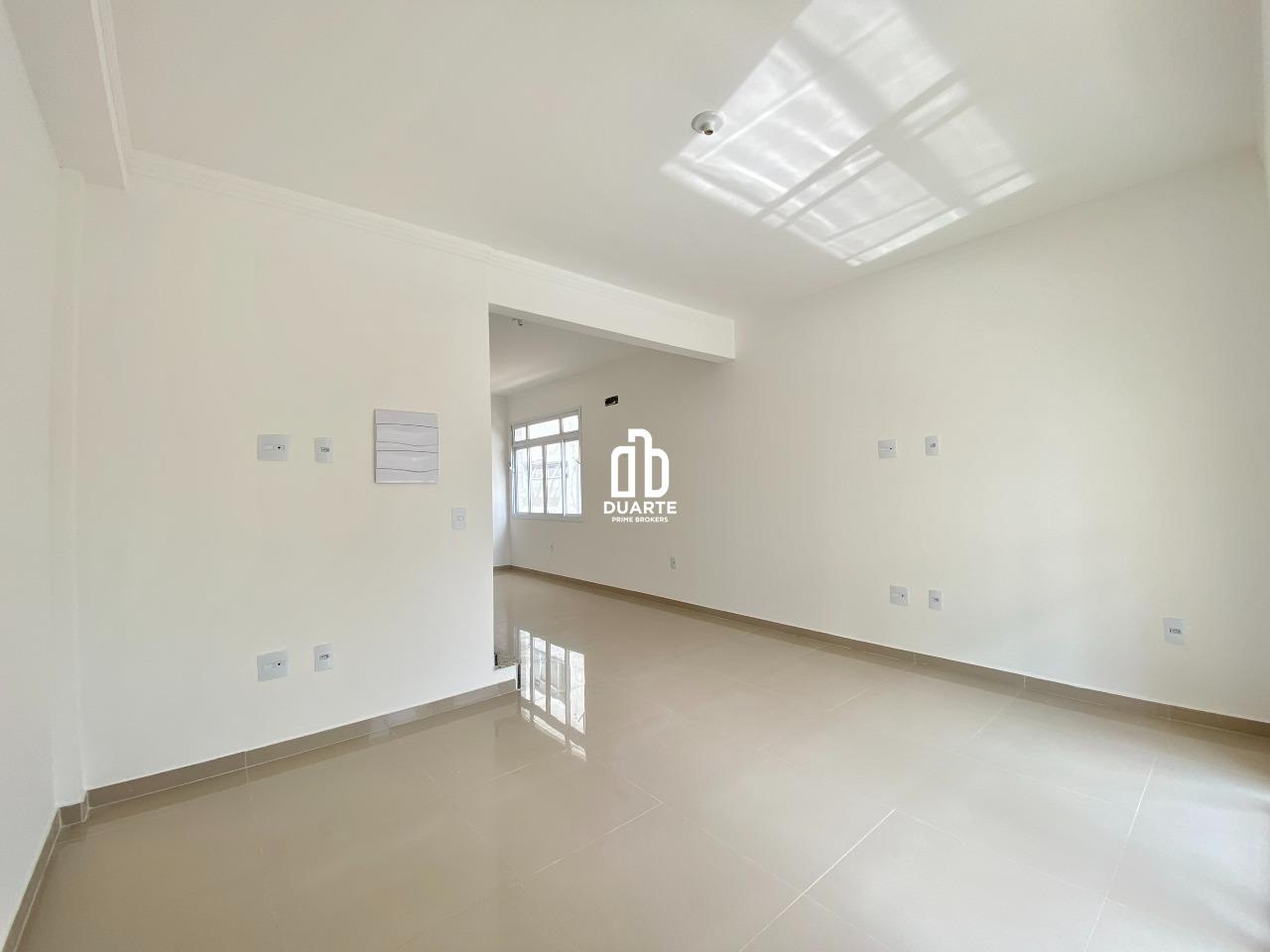 Casa Sobreposta Alta à venda no APARECIDA: 