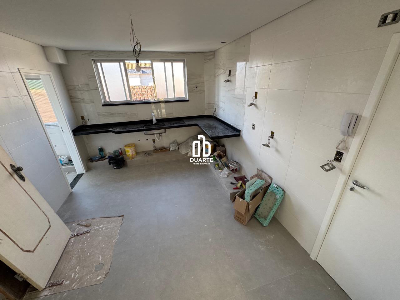 Apartamento à venda no PONTA DA PRAIA: 