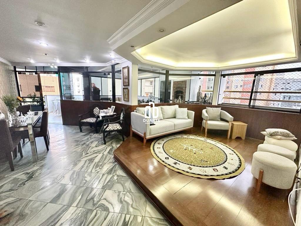 Cobertura à venda no Centro: 