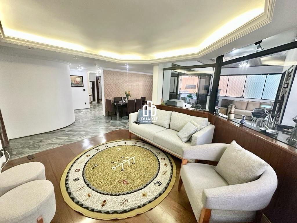 Cobertura à venda no Centro: 