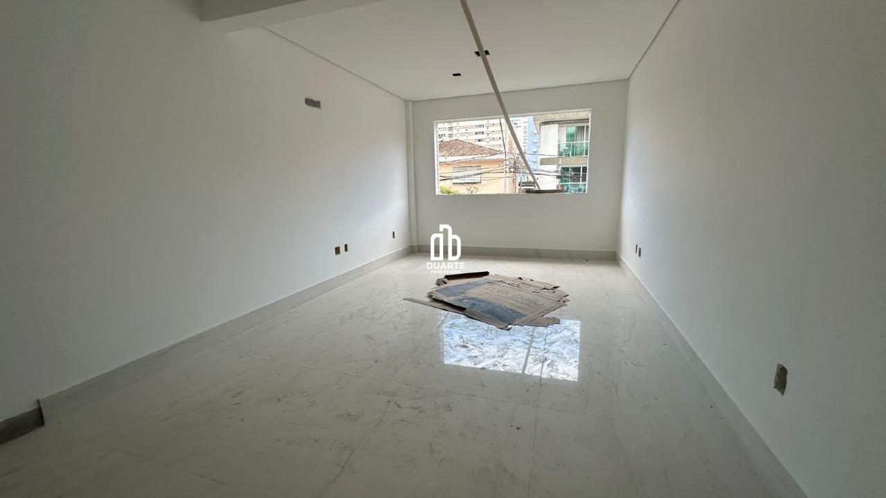 Casa Sobreposta Alta à venda no PONTA DA PRAIA: 