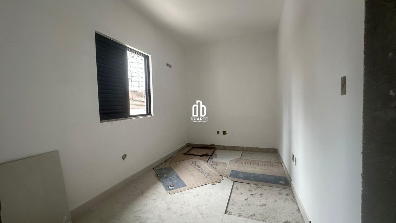 Casa Sobreposta Baixa à venda no PONTA DA PRAIA: 