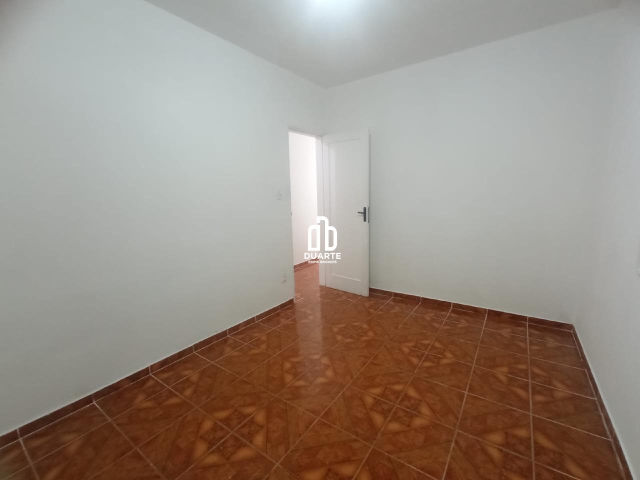 Apartamento - Prédio 3 Andares para aluguel no MARAPÉ: 