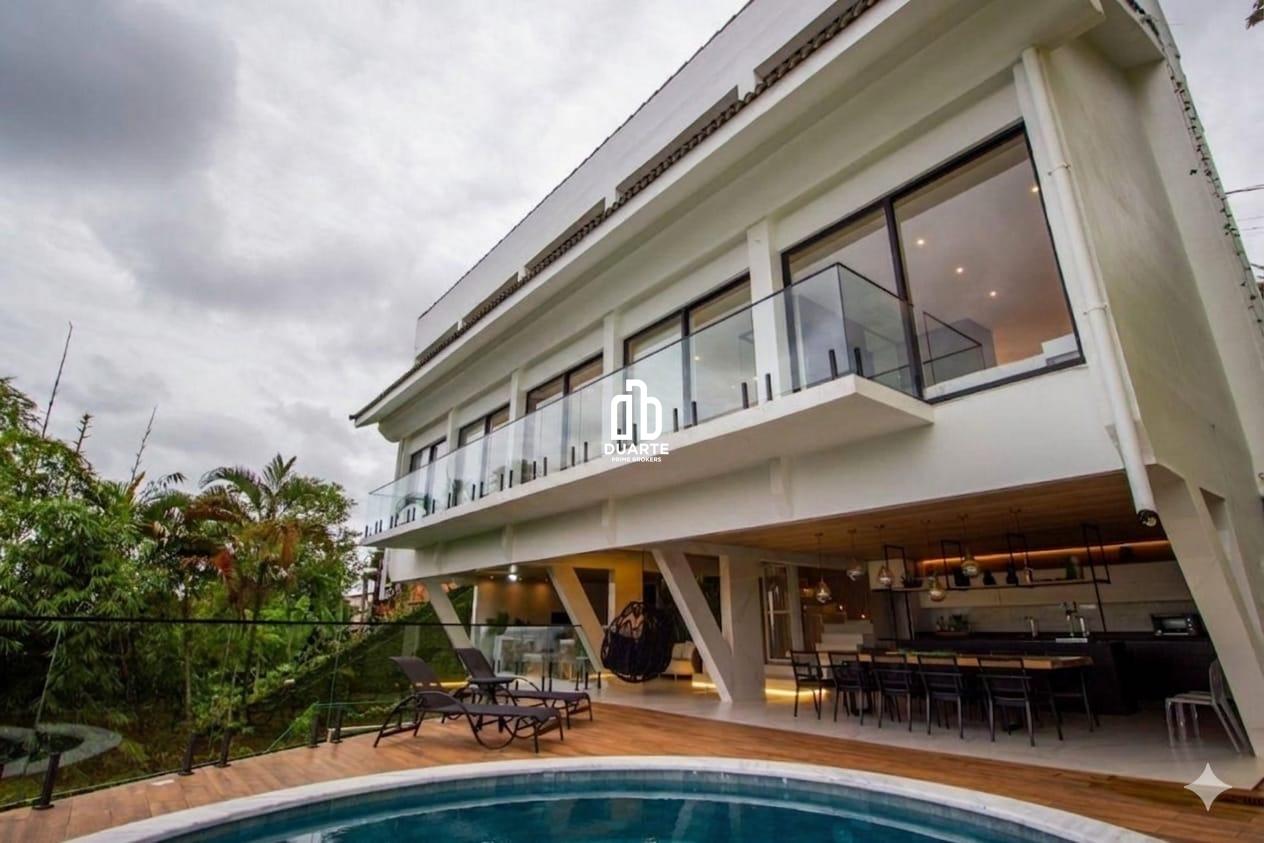 Apartamento à venda no MARAPÉ: 