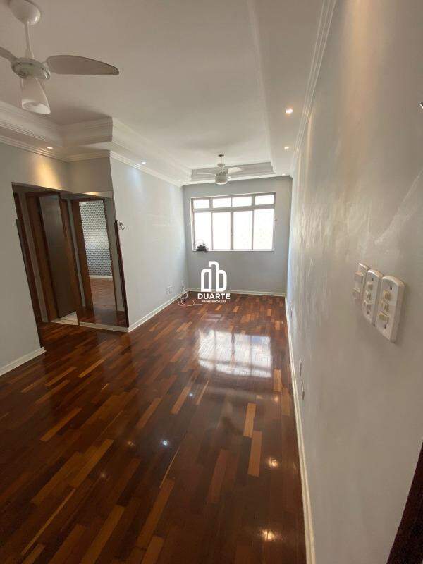 Apartamento - Prédio 3 Andares à venda no PONTA DA PRAIA: 