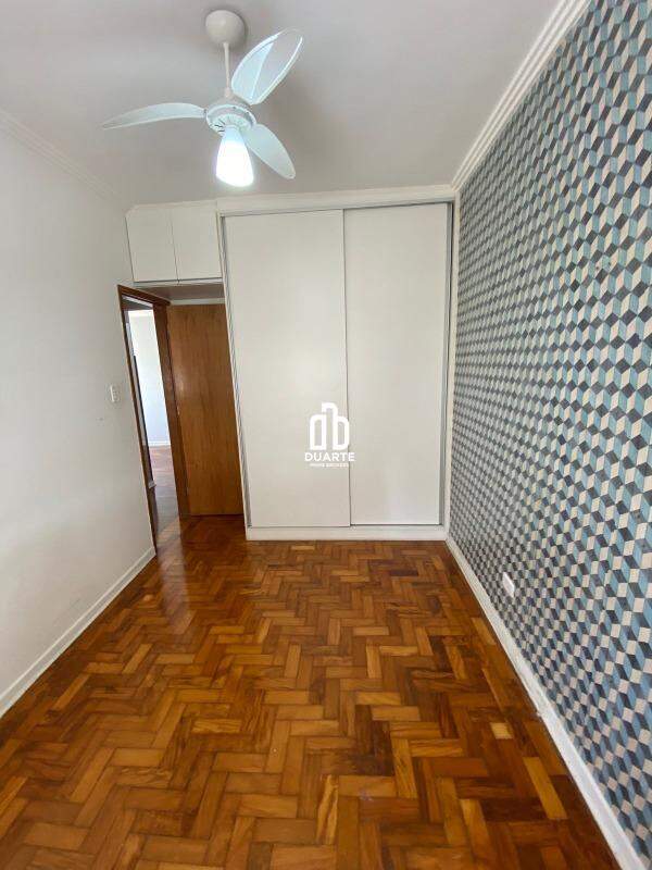 Apartamento - Prédio 3 Andares à venda no PONTA DA PRAIA: 