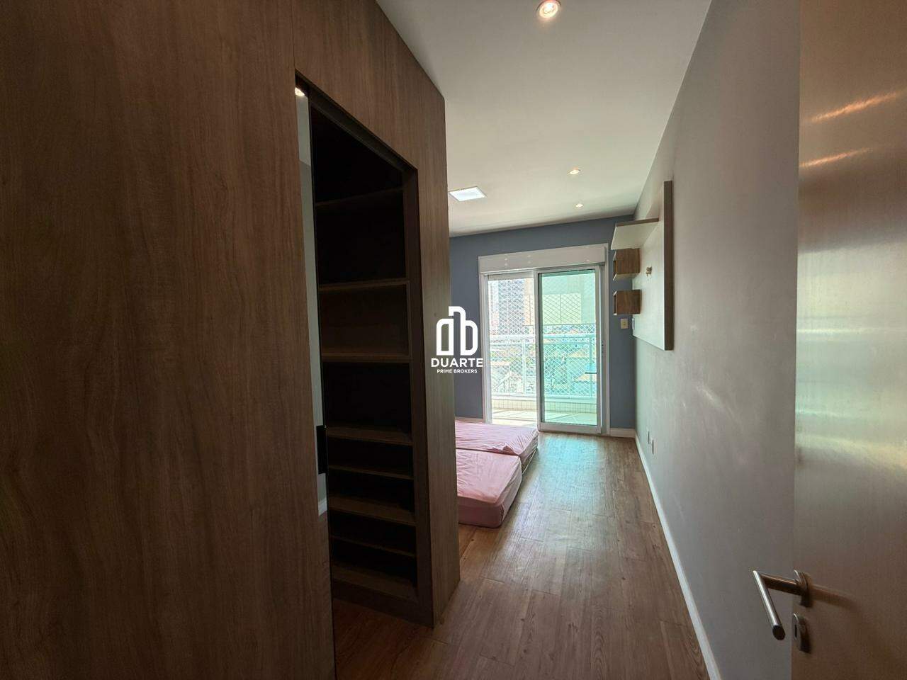 Apartamento à venda no EMBARE: 