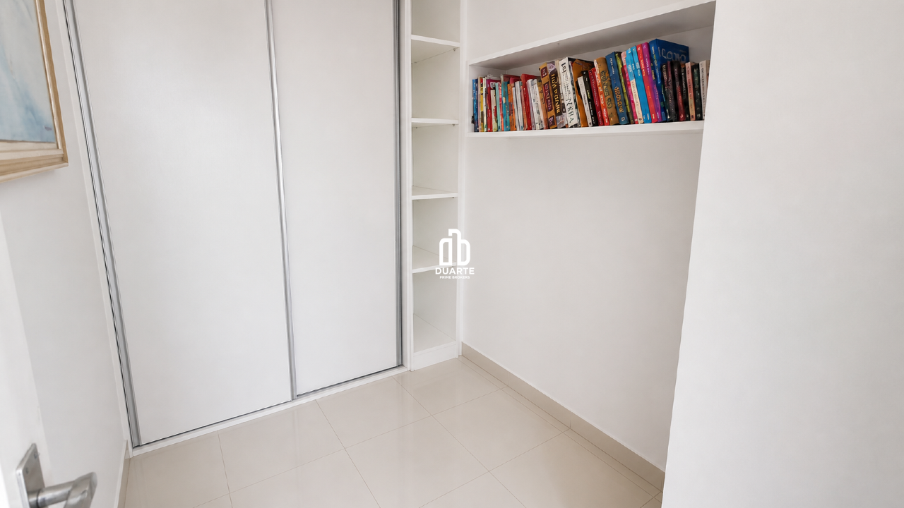 Apartamento à venda no MARAPÉ: 