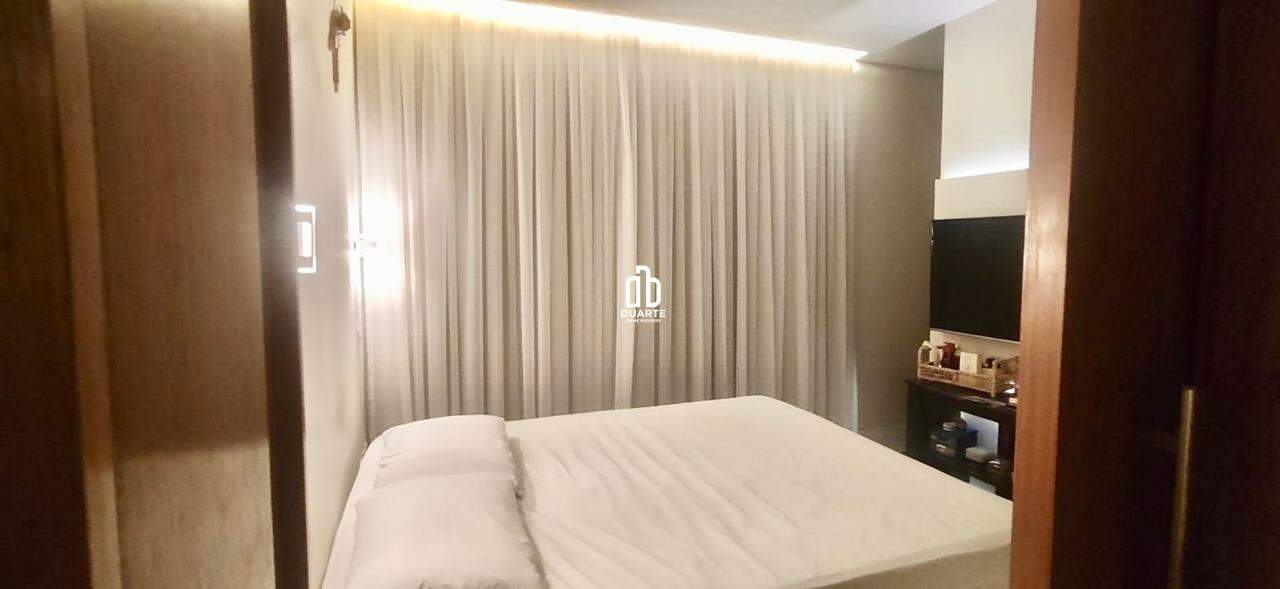 Apartamento à venda no ENCRUZILHADA: 