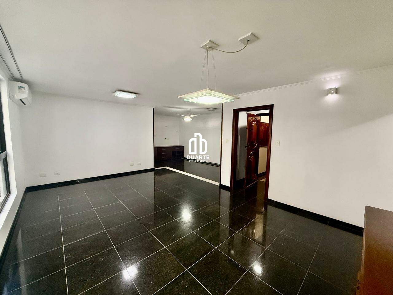 Apartamento à venda no PONTA DA PRAIA: 