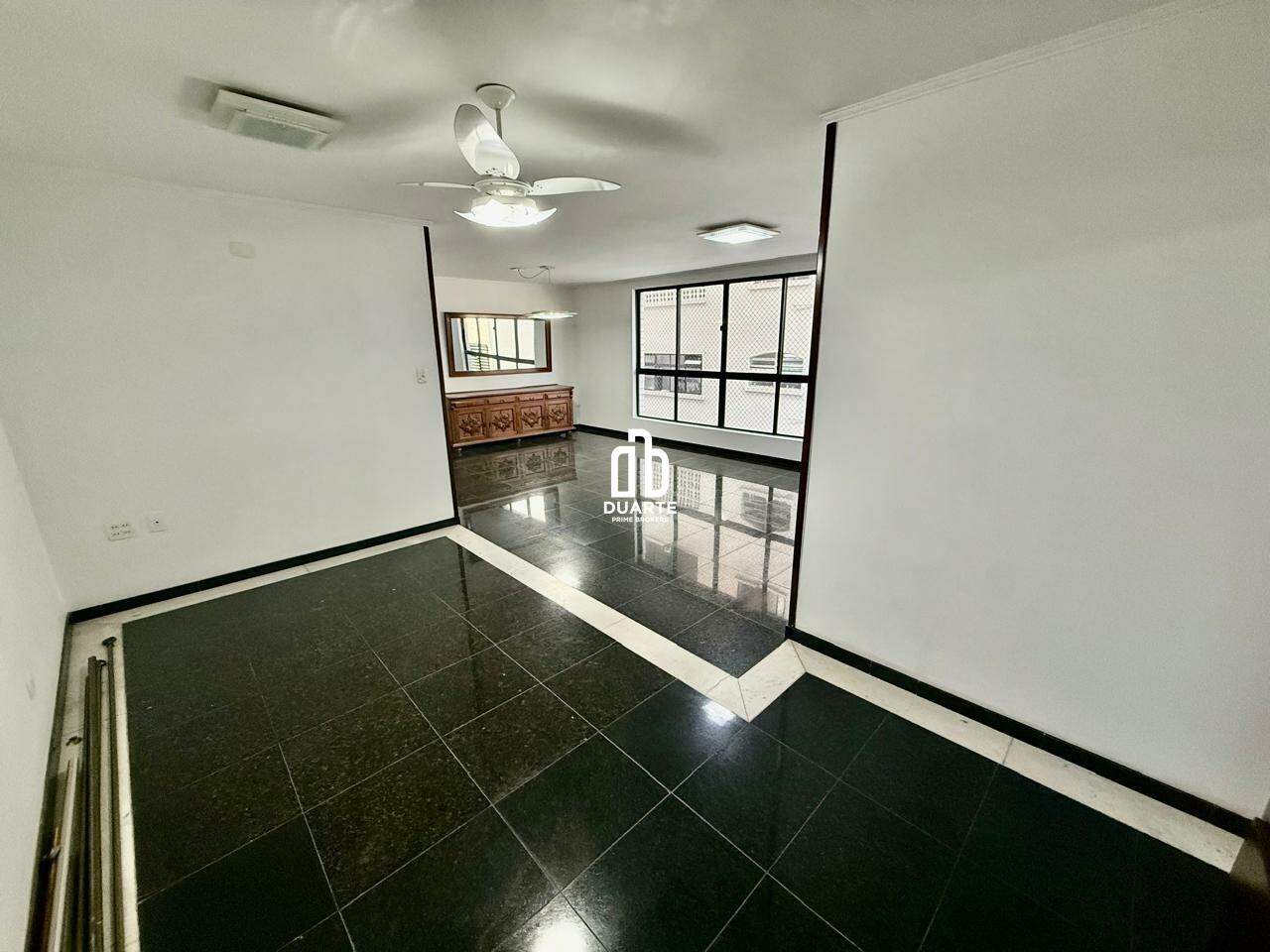 Apartamento à venda no PONTA DA PRAIA: 