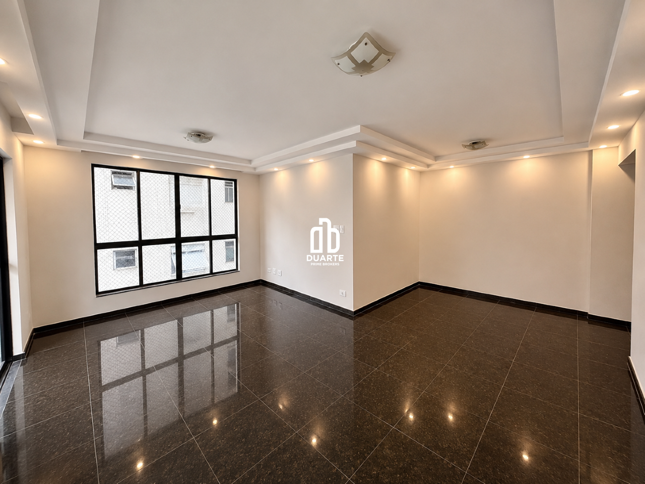 Apartamento à venda no PONTA DA PRAIA: 