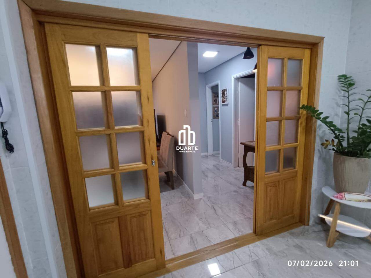Apartamento à venda no MARAPÉ: 