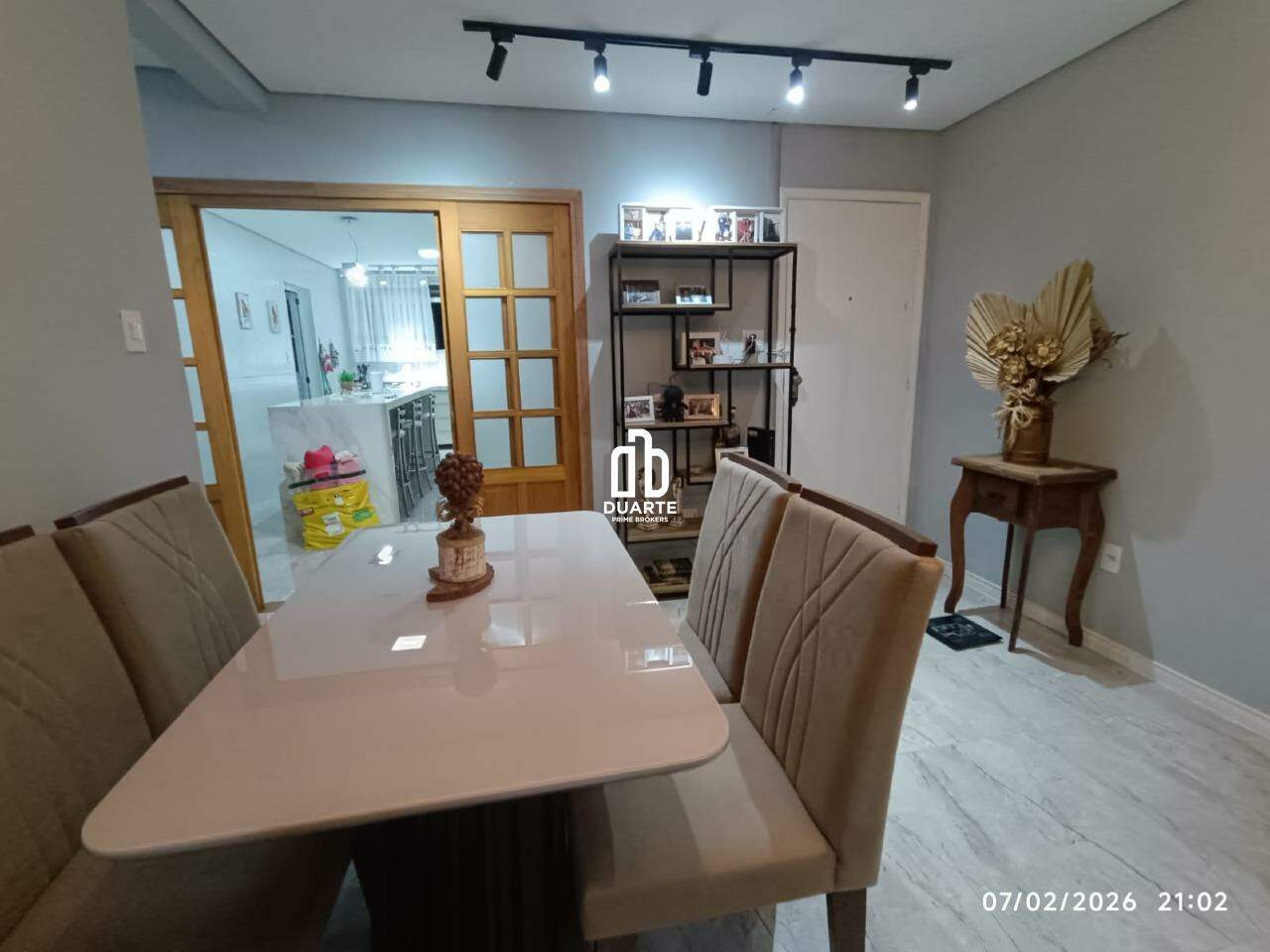 Apartamento à venda no MARAPÉ: 