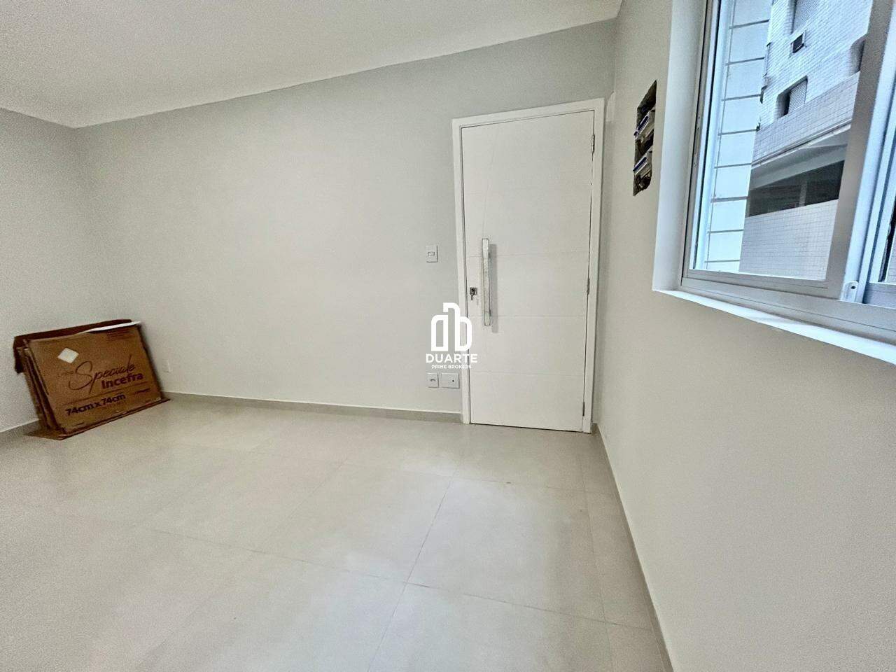 Apartamento à venda no PONTA DA PRAIA: 