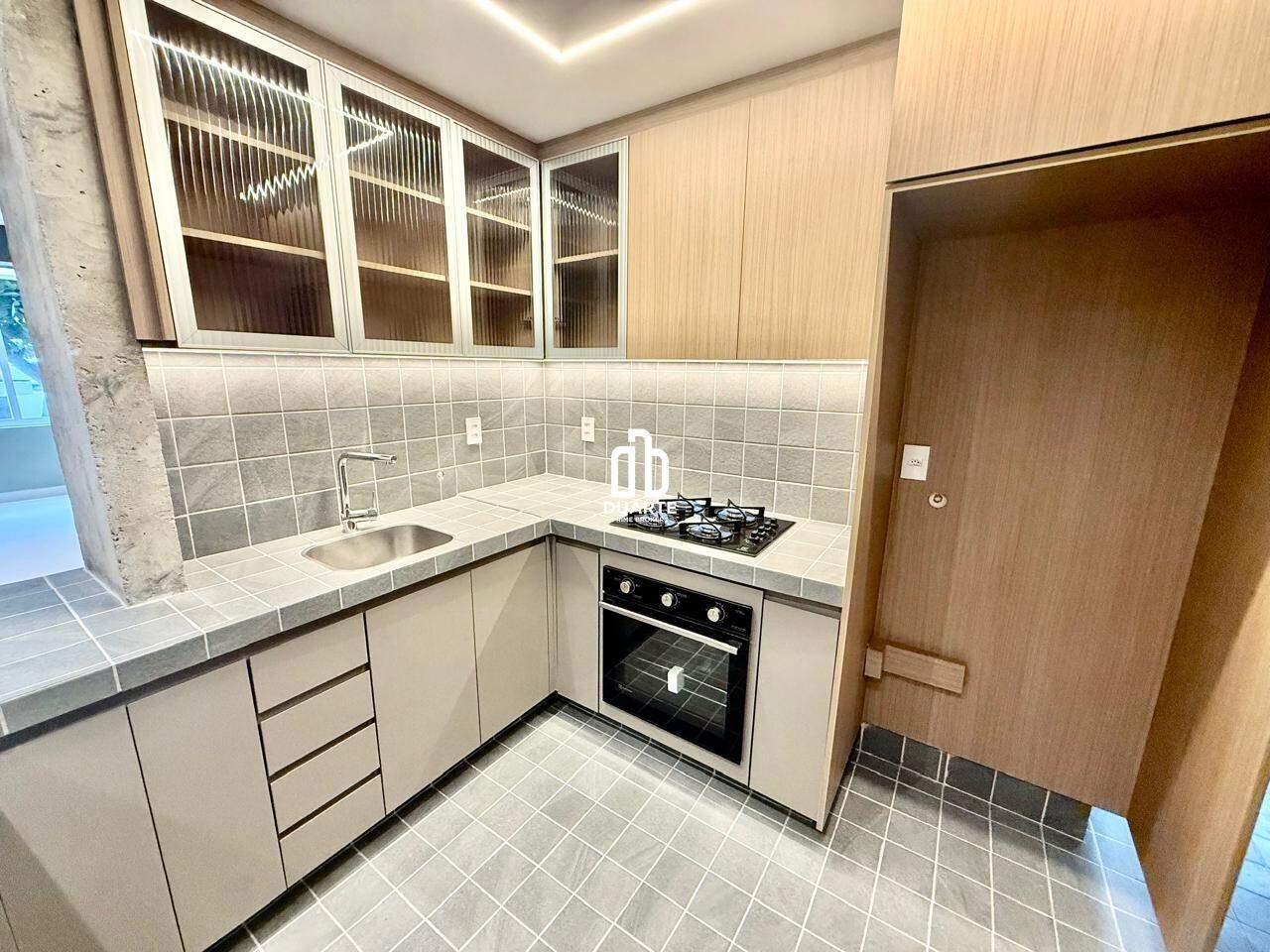Apartamento à venda no JOSÉ MENINO: 