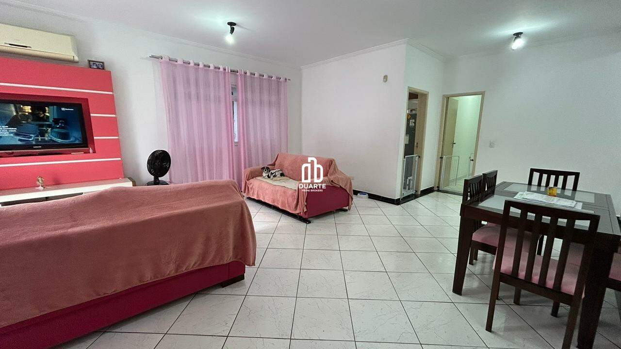 Casa Sobreposta Alta à venda no MARAPÉ: 
