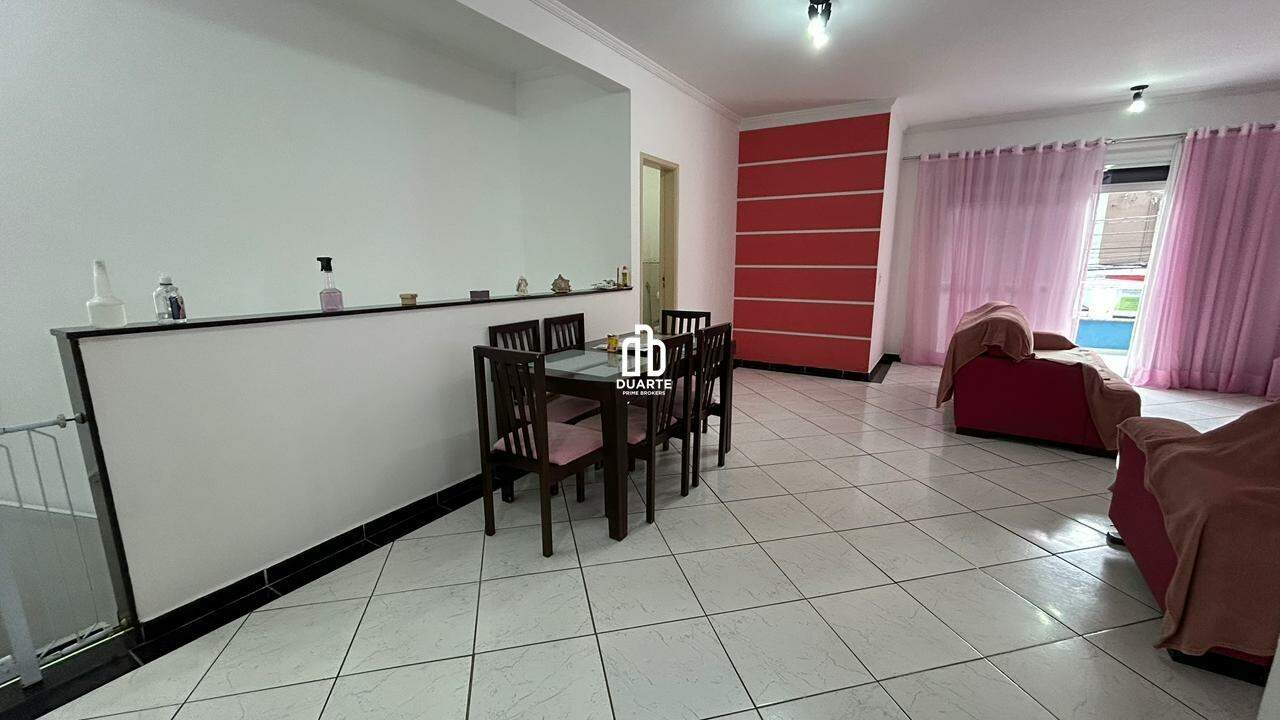 Casa Sobreposta Alta à venda no MARAPÉ: 