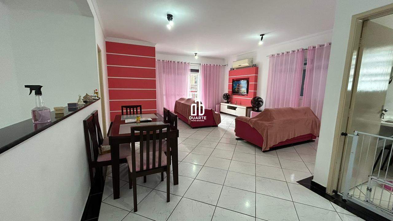 Casa Sobreposta Alta à venda no MARAPÉ: 