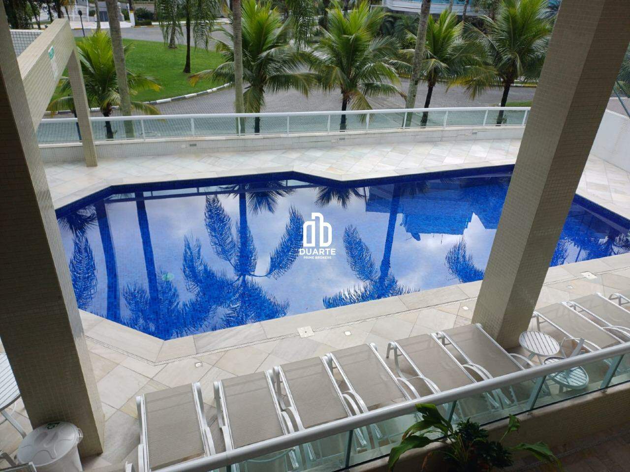 Apartamento à venda no RIVIERA: 