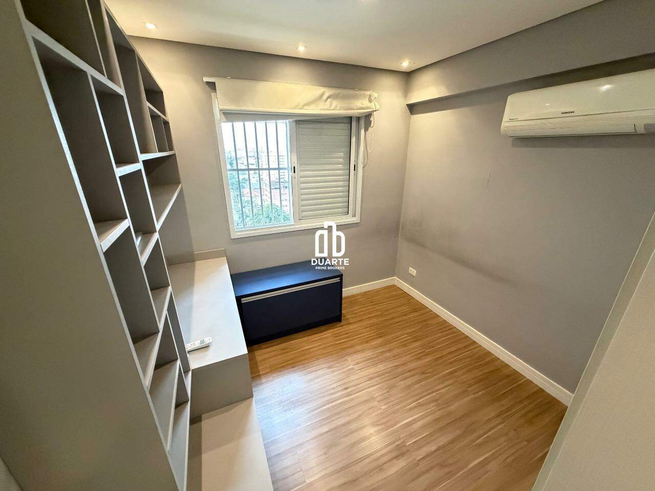 Apartamento para aluguel no ENCRUZILHADA: 