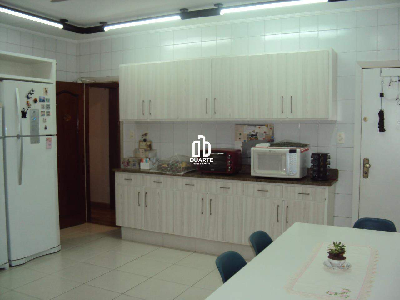 Apartamento à venda no PONTA DA PRAIA: 