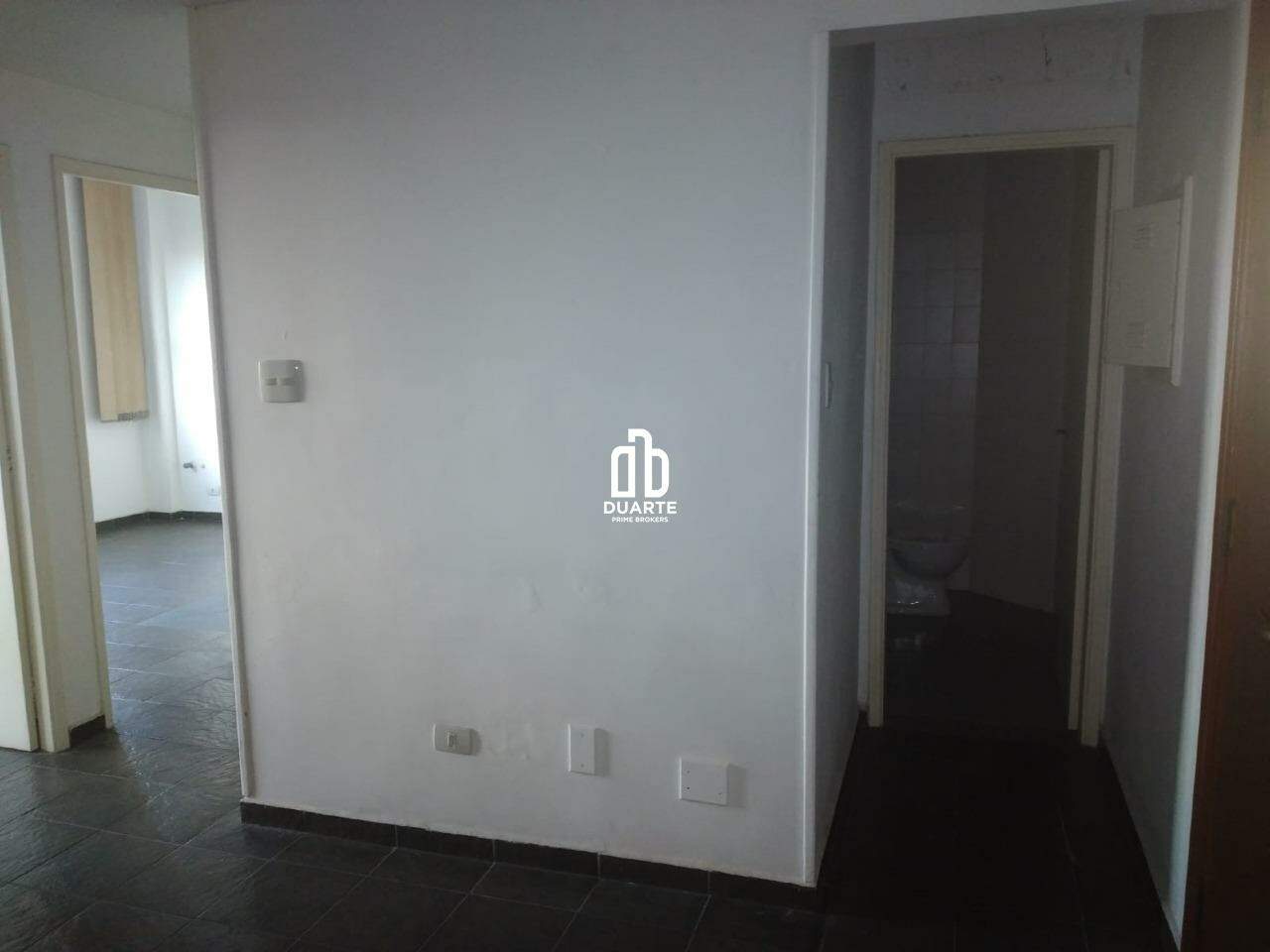 Sala à venda no BOQUEIRÃO: 