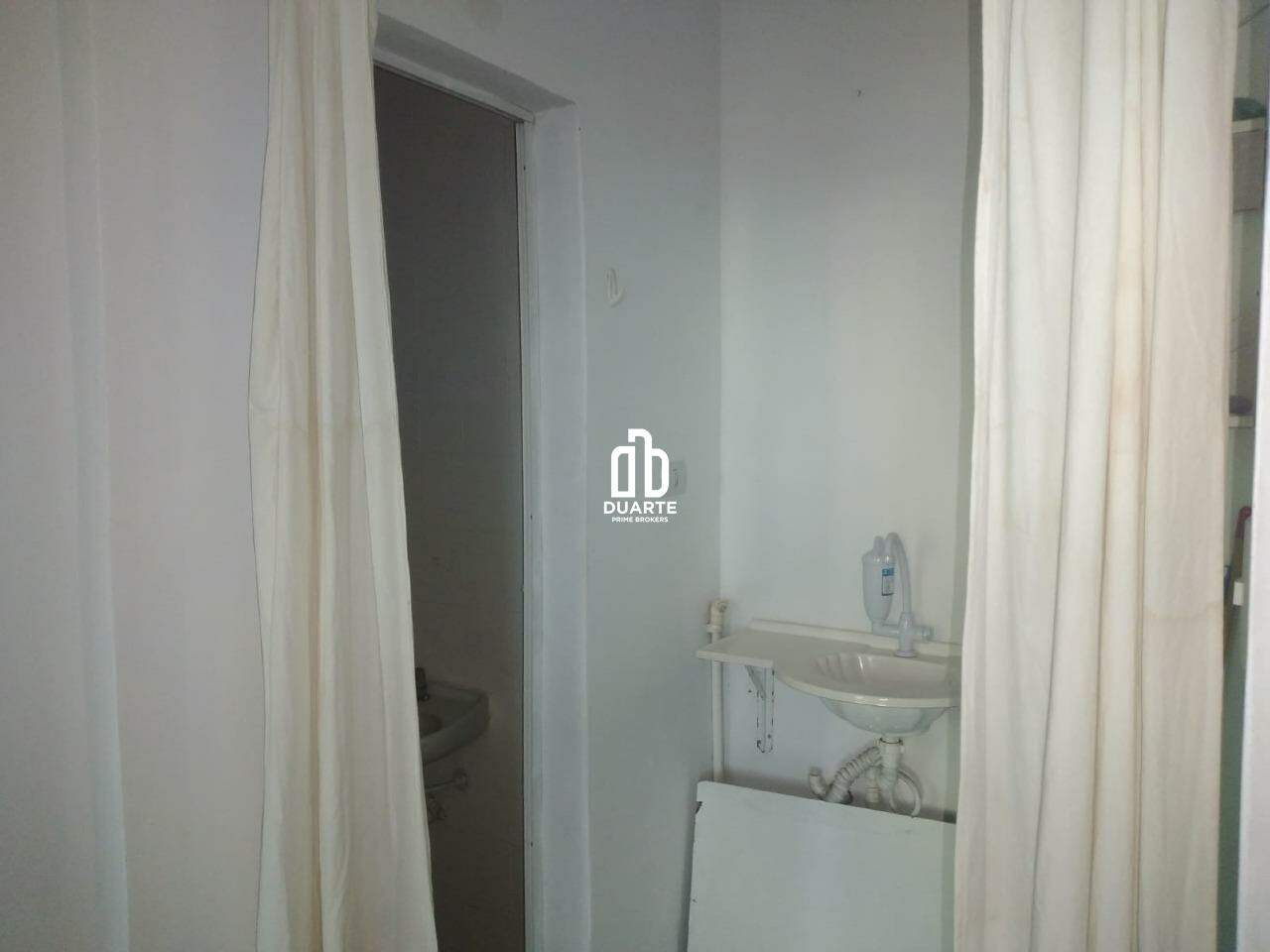 Sala à venda no BOQUEIRÃO: 