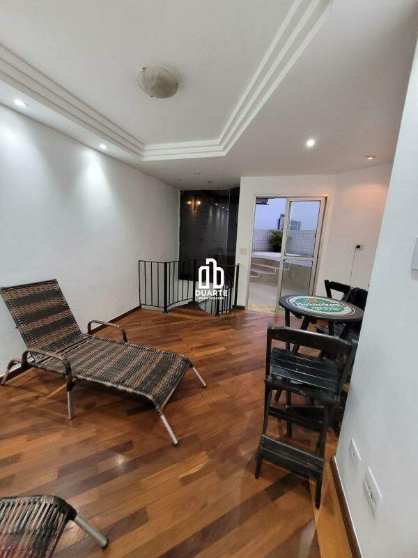 Apartamento Duplex para aluguel no VILA MATHIAS: 