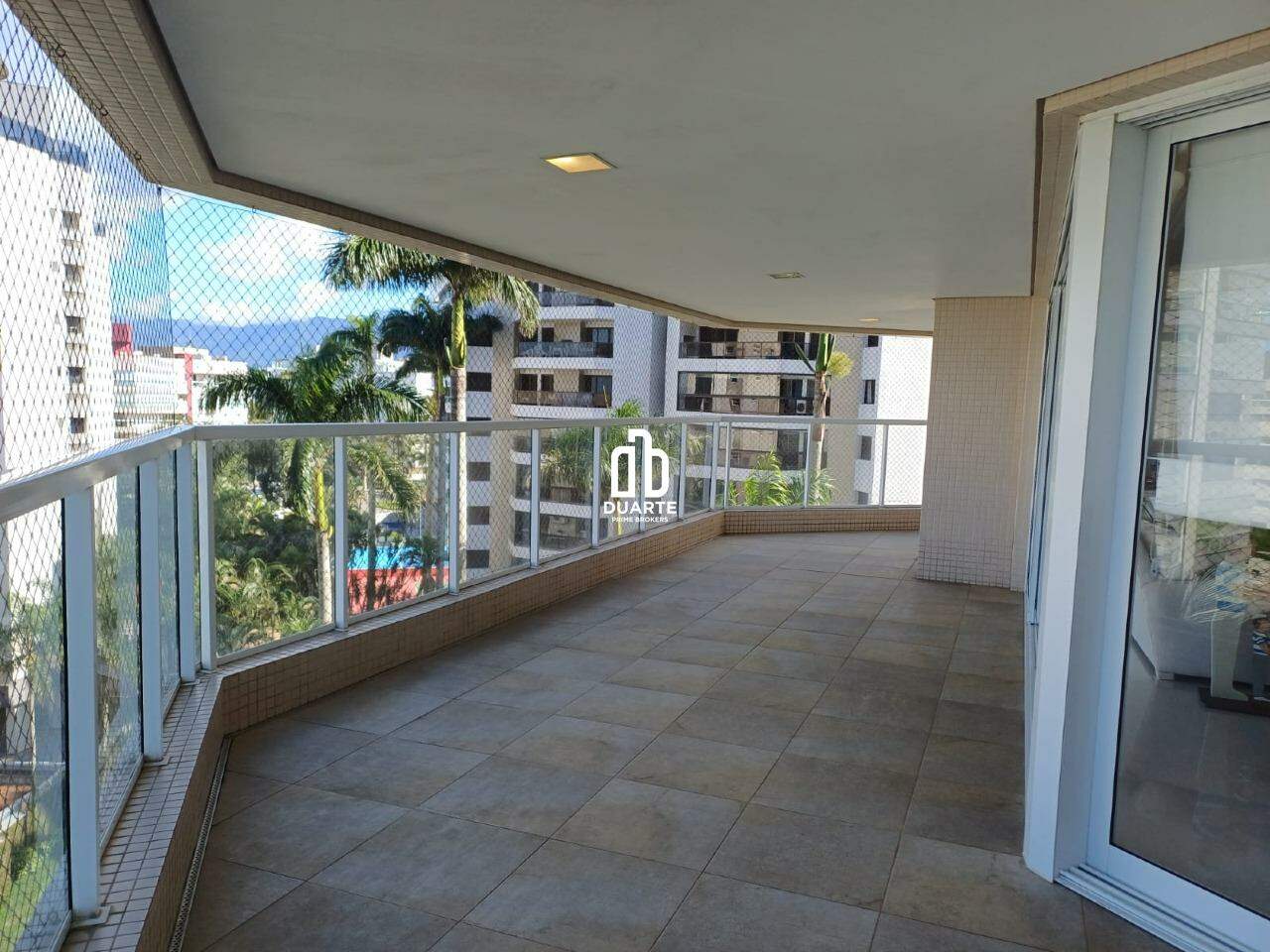 Apartamento à venda no RIVIERA: 
